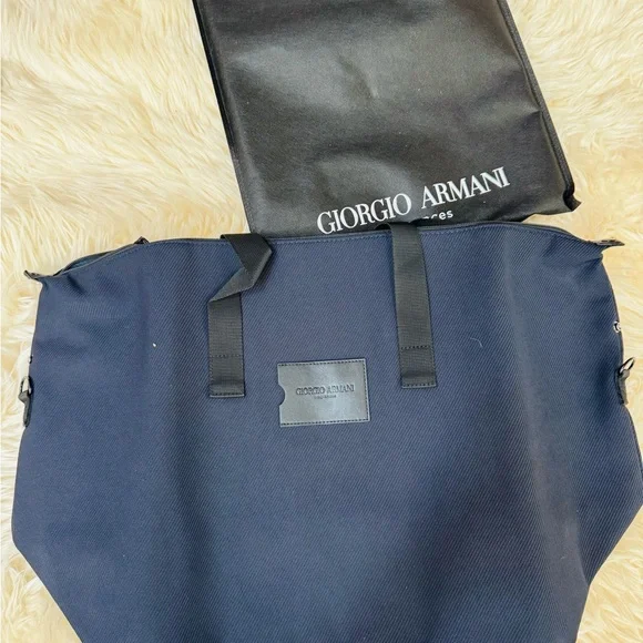 Armani new duffle bag large with dust bag - Picture 2 of 6